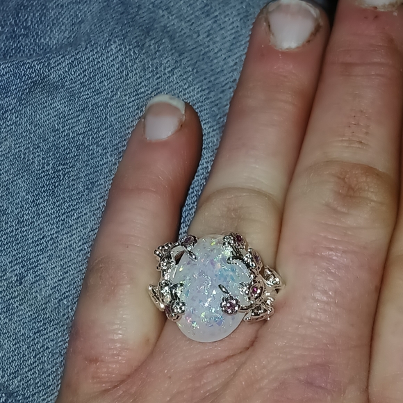 Ring - Picture 6 of 9